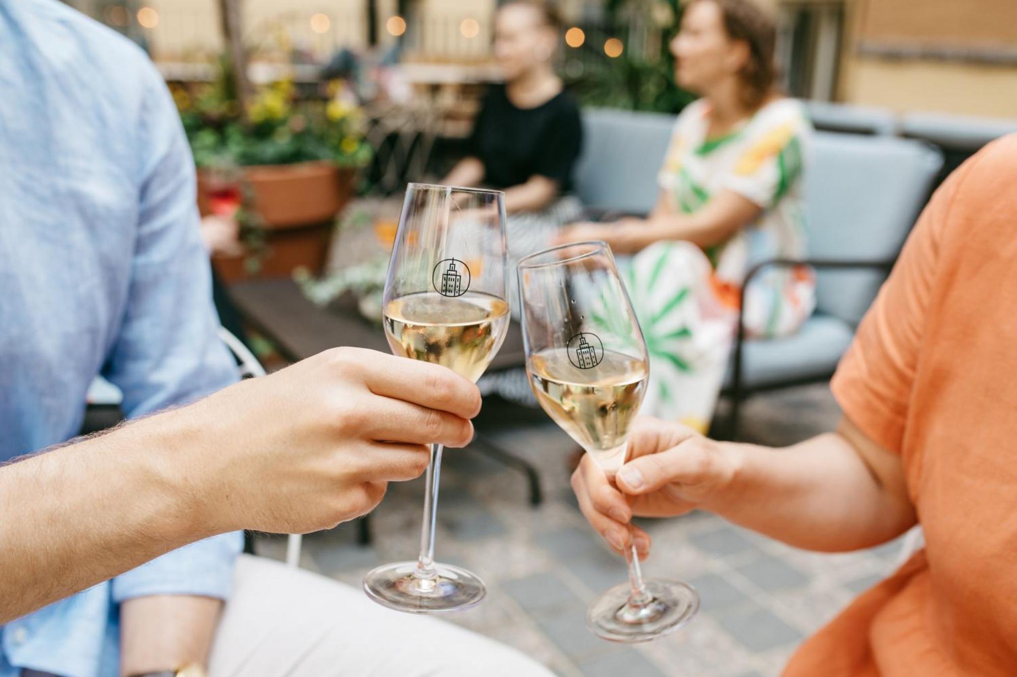 Solo Sokos Hotel Torni Helsinki Dış mekan fotoğraf Champagne